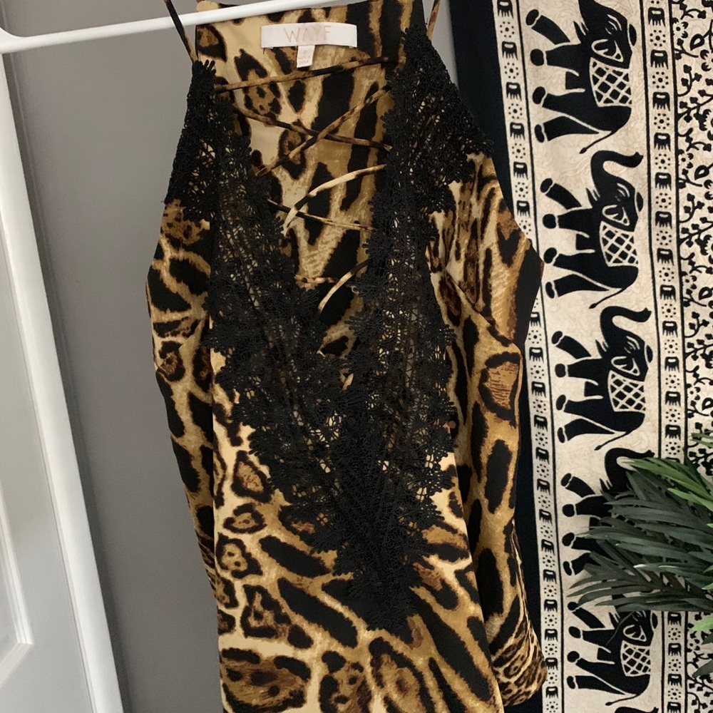 Leopard top